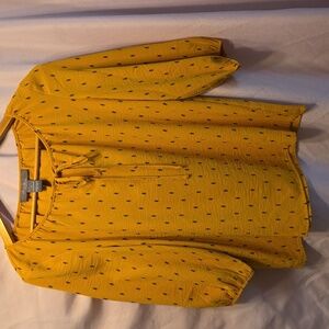 Olivia & Martin Mustard Yellow Top Womens Size Small (Christina #15)